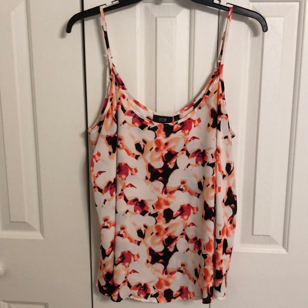 Apt 9 tank top pink and black flowers size XL